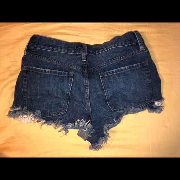 Shorts - Picture 3 of 3